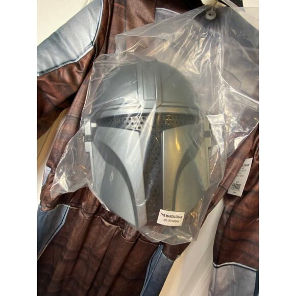 Star Wars Mandalorian 3 Piece Costume Boys Size 8 Medium - Picture 4 of 6
